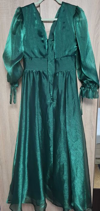 Rochie eleganta superba, de tul verde lucios, LaFaba Ecrin, L-40