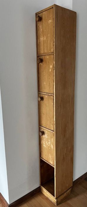 Pantofar vechi din lemn