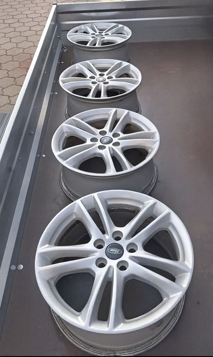 Vând jante ford R17