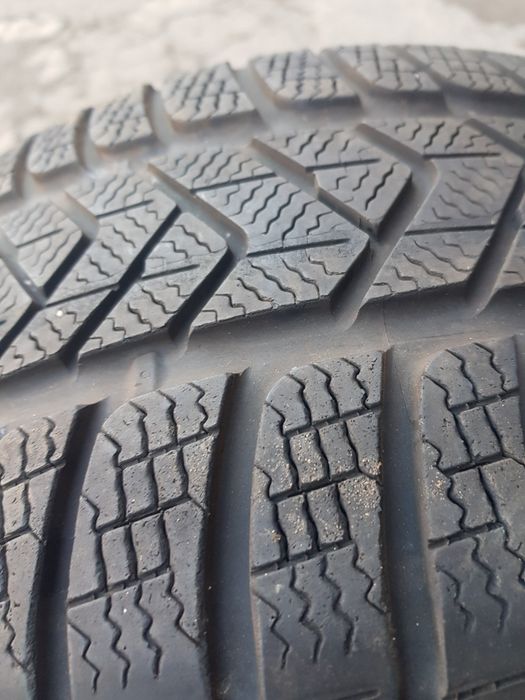 Гуми зимни-20цола-255/30-1бр.-70€-."PIRELLI "