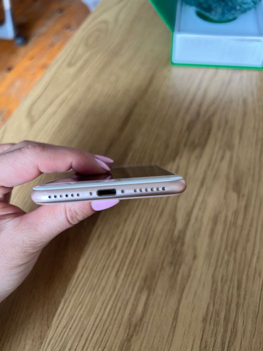 Iphone 8 64 GB 100 %батерия