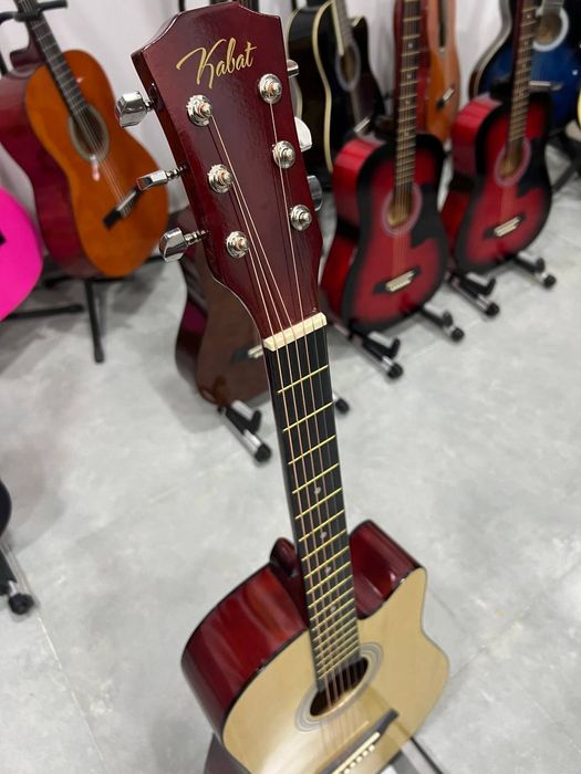 Kabat Gitara akustika