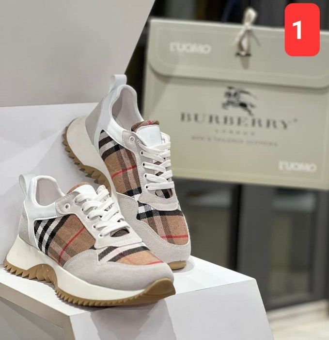 Încălțăminte bărbați Burberryy