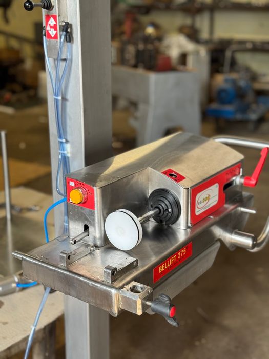 Дозираща машина за гъсти течности и смеси Bellift 275