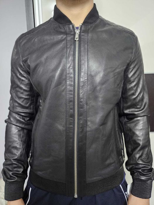 Karl Lagerfeld, jacheta de piele