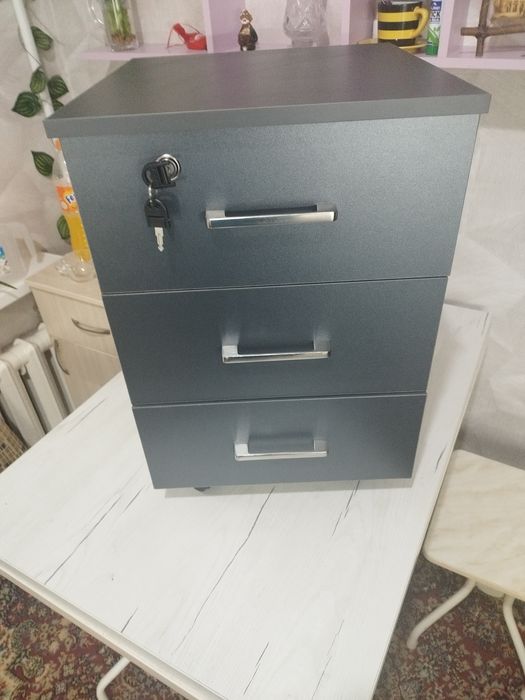 Тумбочка для дома.