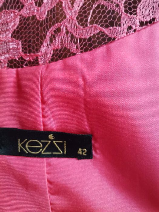 Официална рокля 42рр