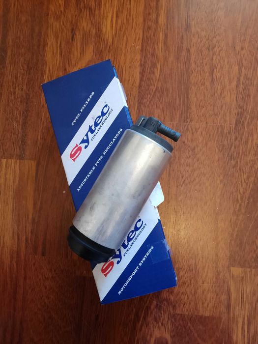 Части за 1.8T - Audi TT - бензинова помпа, биели