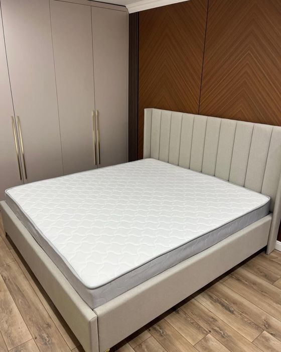 Кровать двухспальная