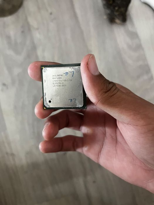 Продам процессор Intel Pentium 4

Продам процессор Intel Pentium 4, ча