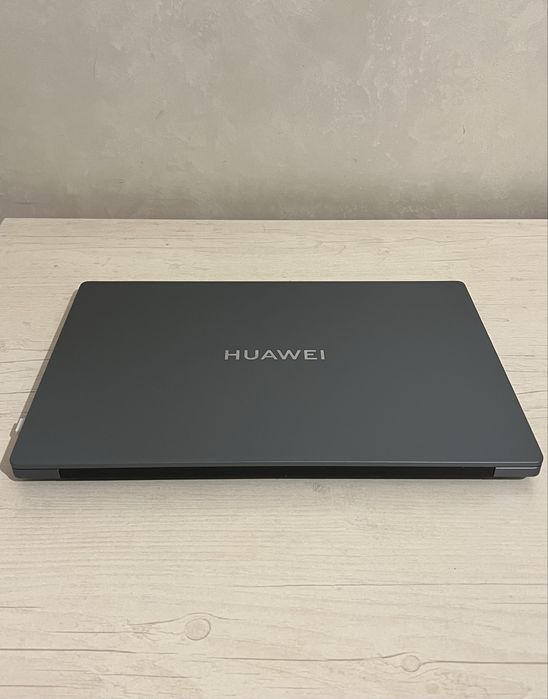 Huawei MateBook D16