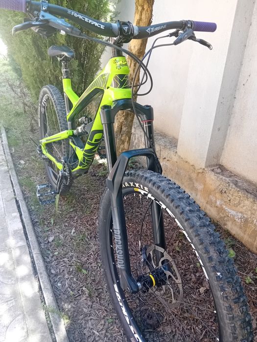 YT Capra CF Карбон 27.5, L , Ендуро, Мекица