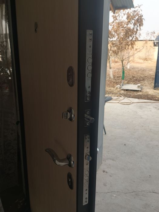 Двери металлические