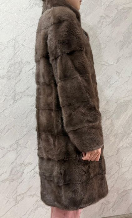 Продам норковую шубу
