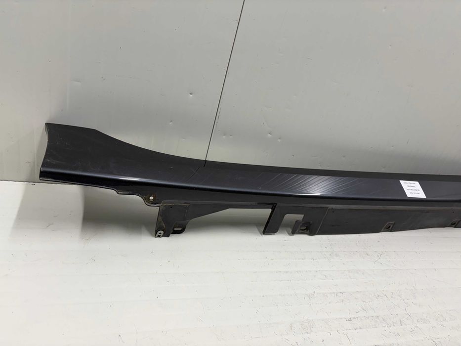 Ляв праг БМВ Ф40 Ф44 BMW F40 F44 Десен праг БМВ Ф40 Ф44 BMW F40 F44