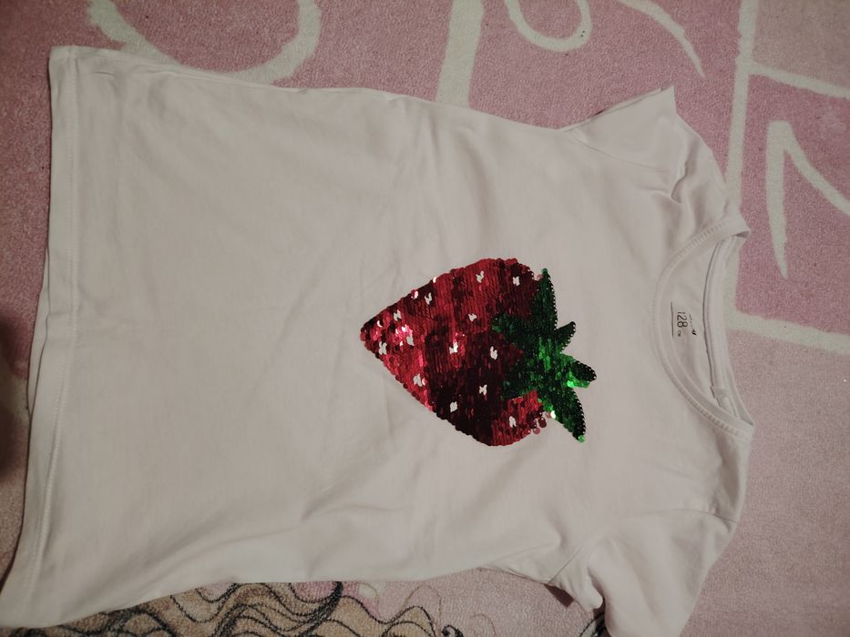 Запазени детски дрешки и рокли  за момиче 122-128