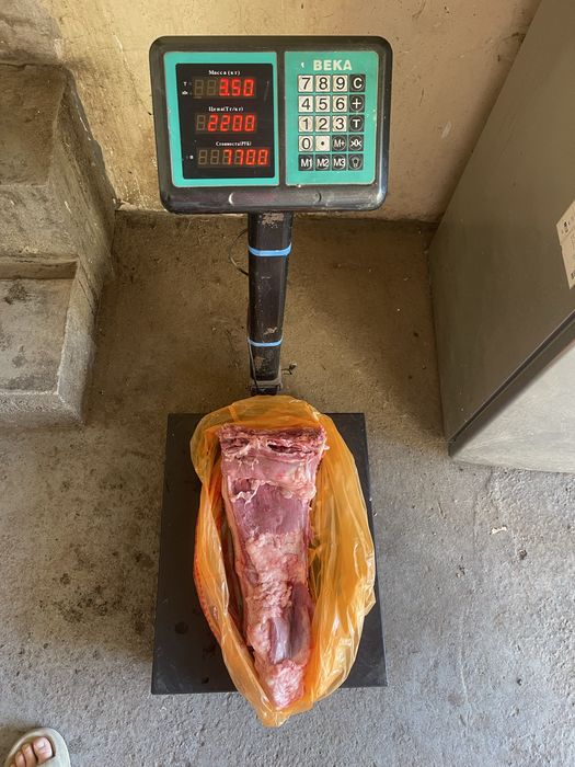 Мясо сочной свиннки тушками