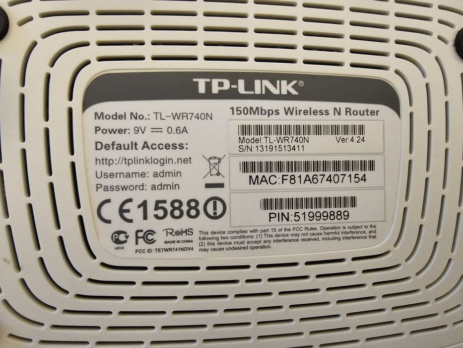 Router Asus AC1900U, TP-LINK WR740N
