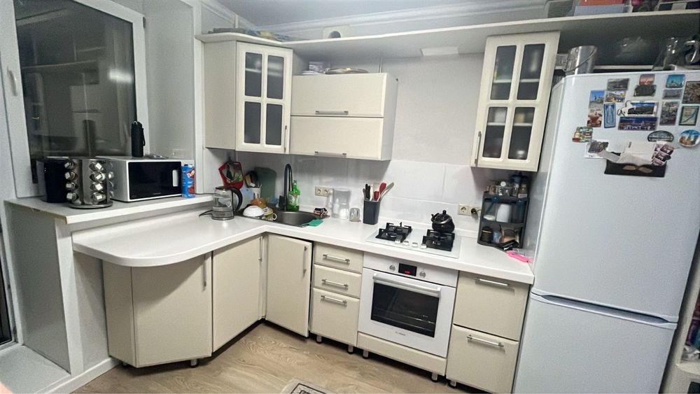 Кухонный гарнитур б/у