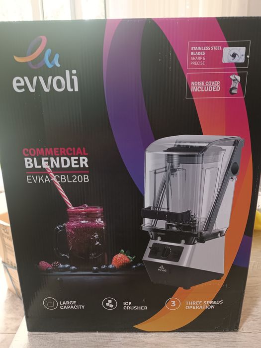 Фирменный  мощный блендер