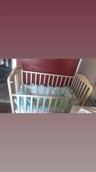 Продам детскую кроватку