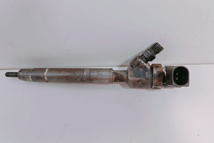 Injector  2.2 cdi 0445110140 Mercedes-Benz Vito W639