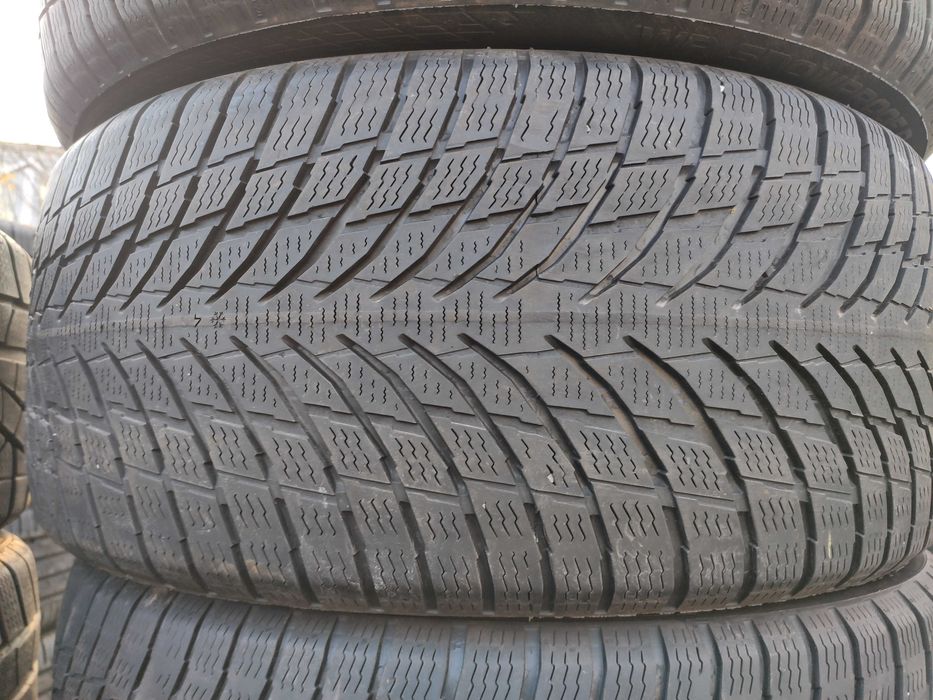 4бр Зимни Гуми 235 40 19 - Nokian