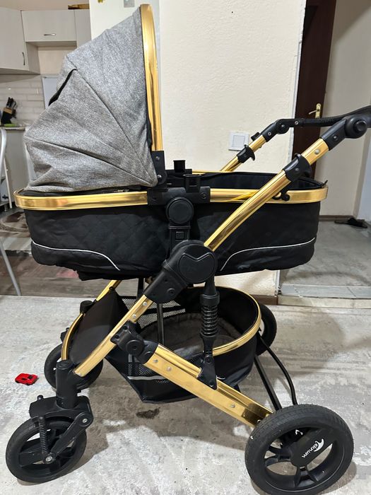 Коляска в отличном состоянии