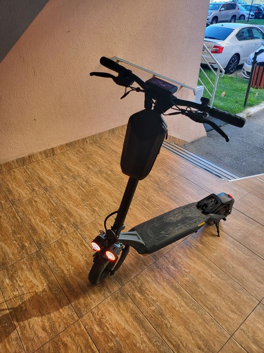 Trotineta ruptor r3 v3 garantie peste kukirin g2