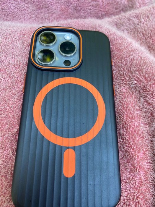 Vând iPhone 15 pro
