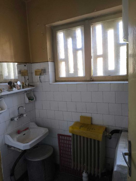 Продава се Четиристаен апартамент в Стара Загора, Център - 92 кв.м за 1131 €/кв.м - Снимка #4