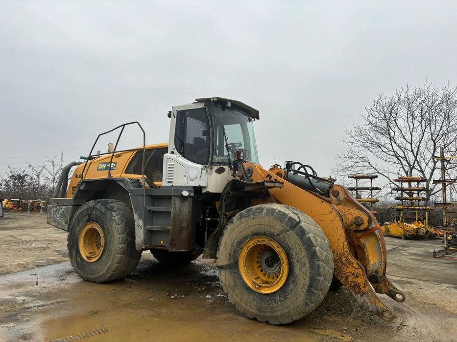 Dezmembrez incarcator frontal Liebherr L 576-piese de schimb Liebherr