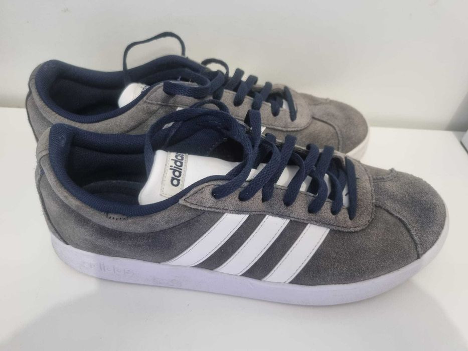 Adidasi Barbati Marimea 42, Noi