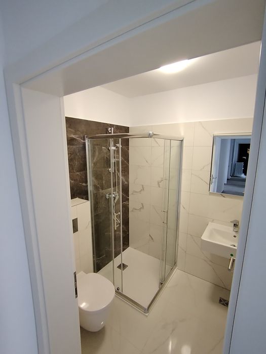 Prima inchiriere apartament 3 cam, decomandat, 2 bai, 73 mp