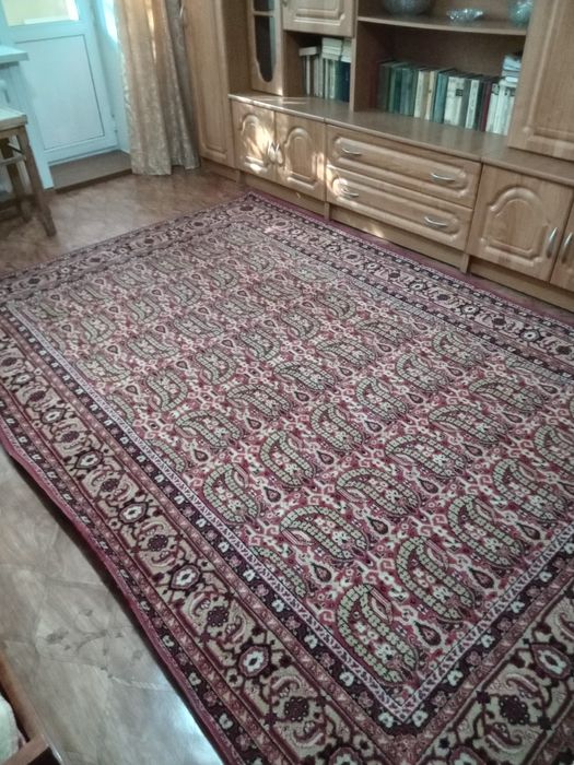 Ковёр б/у шерстиной