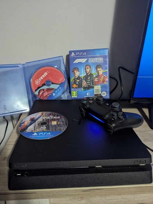 Ps4 slim complet cu jocuri