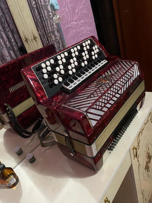 Продам баян Баркарола пятирядный
