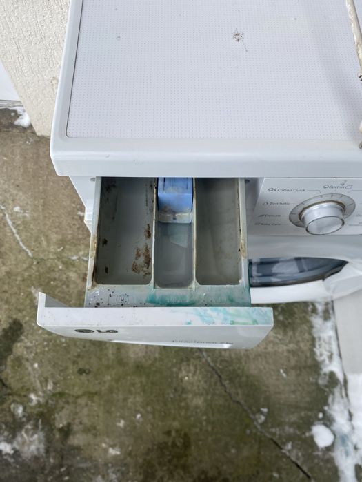 Vând mașină de spălat rufe