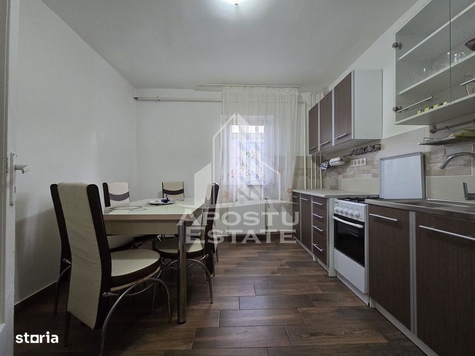 Apartament 4 camere , centrala proprie, Etaj Intermediar , Lipovei