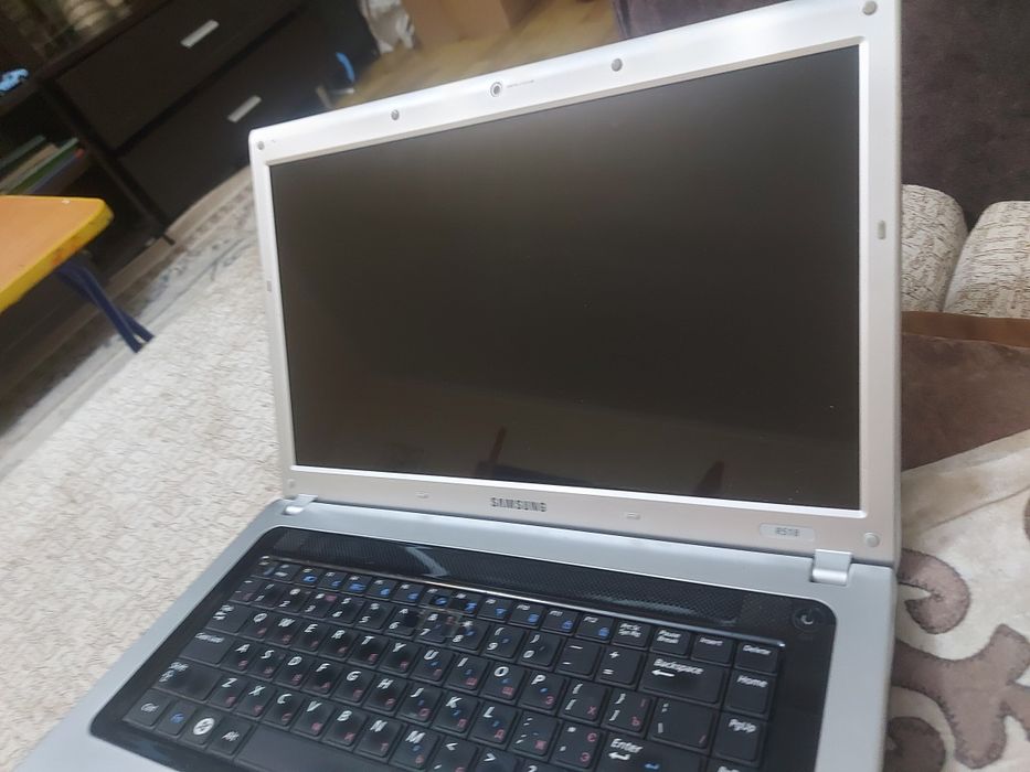 Ноутбук  самсунг R 518