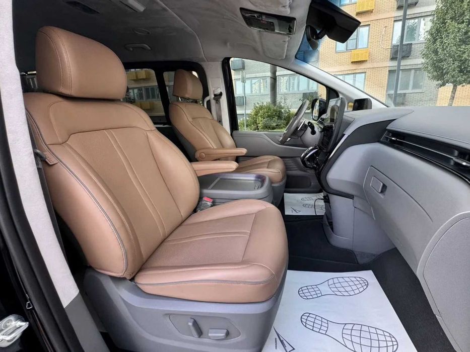 Hyundai Staria: Ваше путешествие по Узбекистану Качество Безопасность