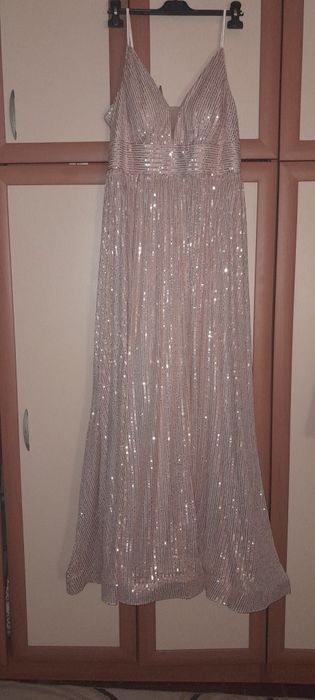 Намалена цена Вечерни рокли нови