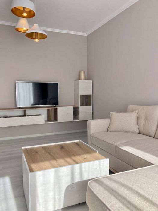 Дава се под наем Двустаен апартамент в Пловдив, Център - 61 кв.м за 485 € - Снимка #3