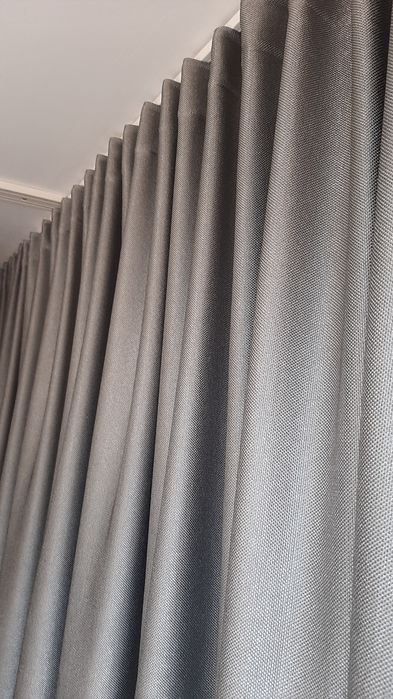 Два броя завеси от качествен структуриран блекаут