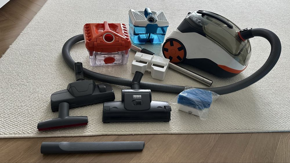 Пылесос Tomas DryBOX & AquaBOX