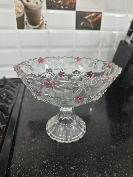 Продам вазу стеклянную