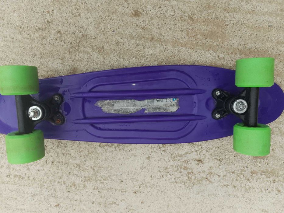 Skateboard,trotinete,