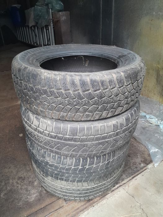 Автошины 205.  60.  R15.