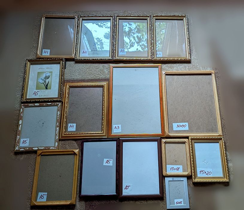 Рамки для фотографий б/у