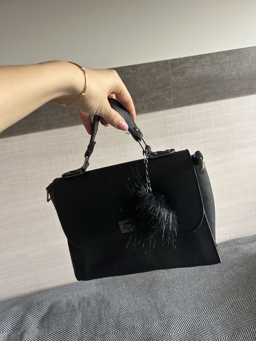 Кожена чанта с пух